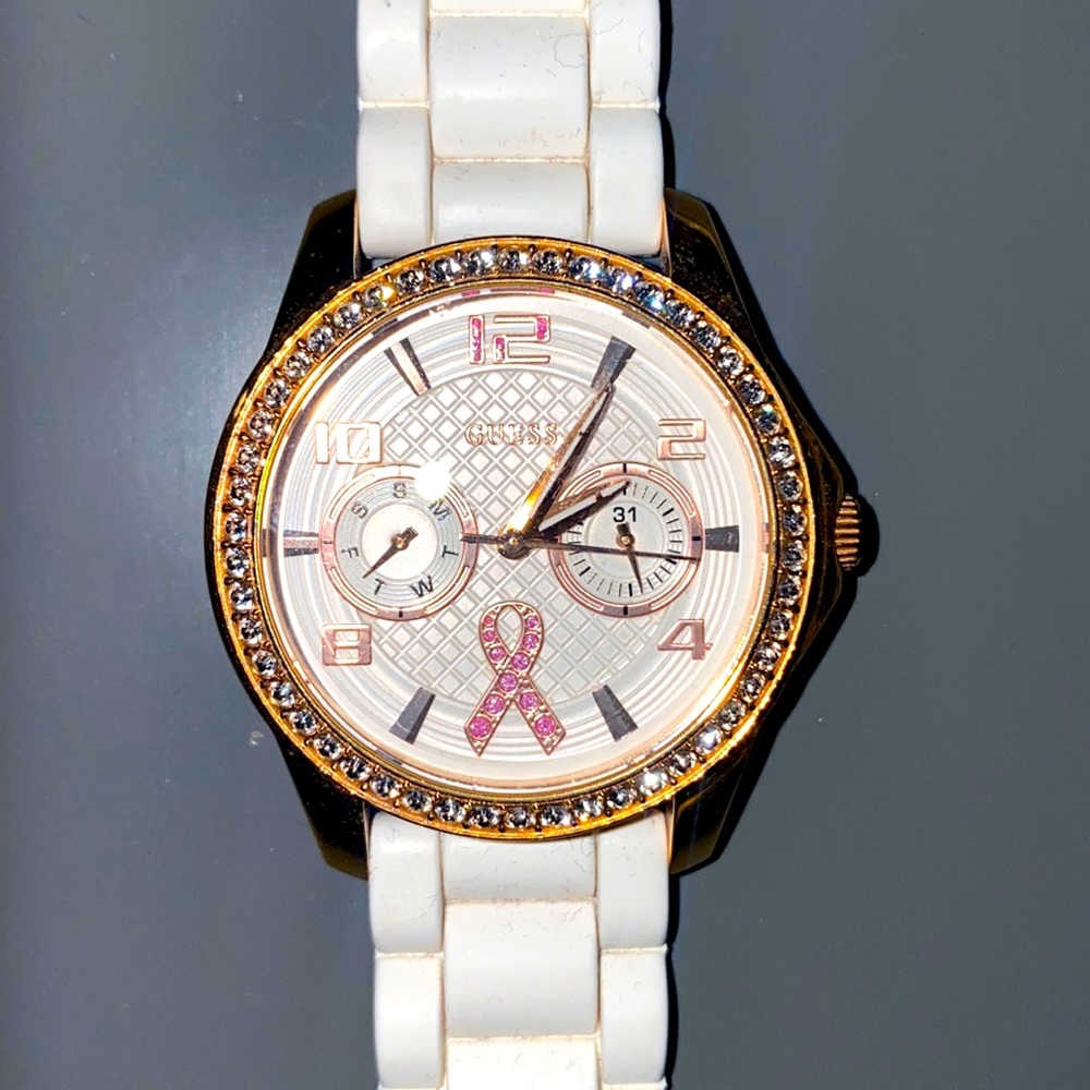 Guess breast cancer awareness watch